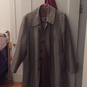 Classic Burberry coat. Stylish and warm